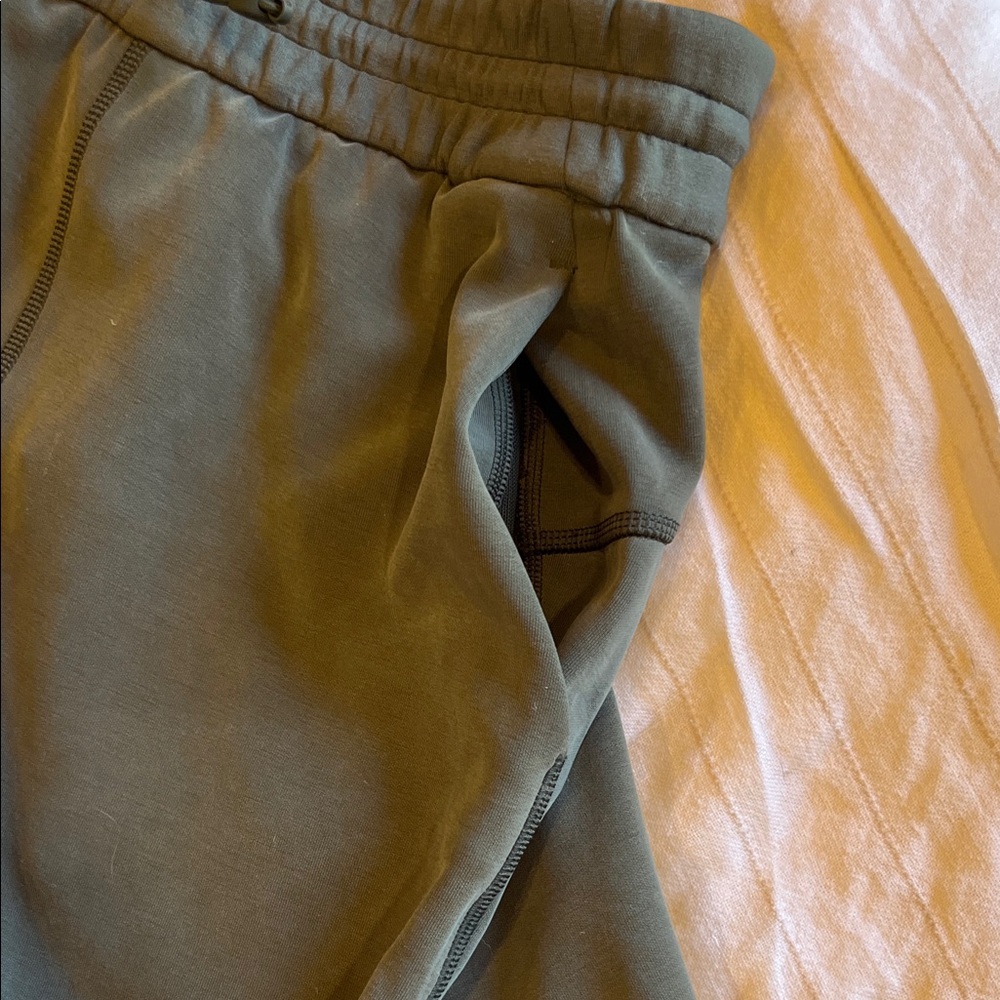 Lululemon Athletica Dark Green  Softstreme High-Rise Pant - Picture 6 of 7
